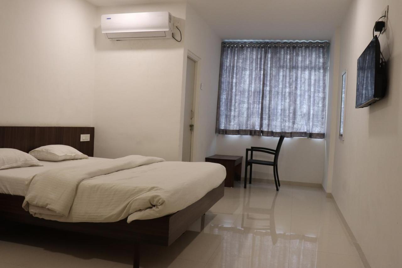 Hotel New Samrat أورانغاباد المظهر الخارجي الصورة